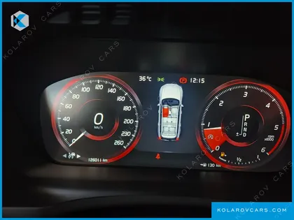VOLVO XC90 D5 MOMENTUM