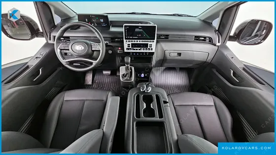 HYUNDAI STARIA TOURER 9-SEATER