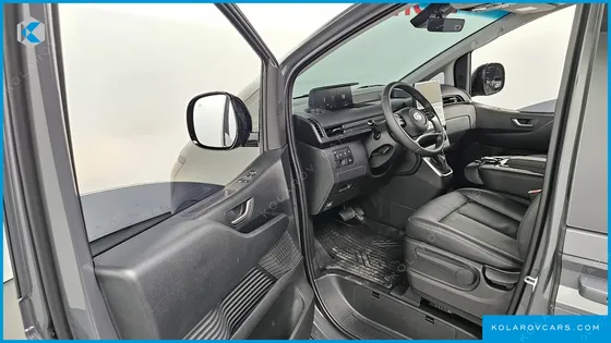 HYUNDAI STARIA TOURER 9-SEATER