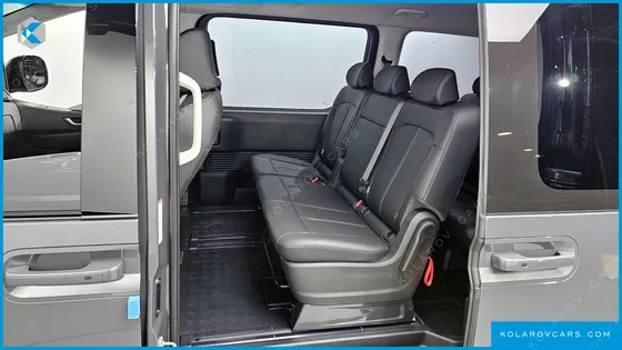 HYUNDAI STARIA TOURER 9-SEATER