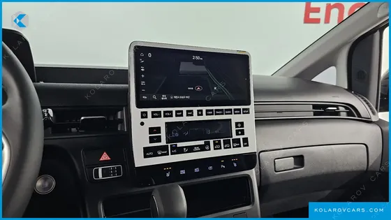 HYUNDAI STARIA TOURER 9-SEATER