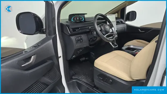 HYUNDAI STARIA HEV 1.6 CARGO 5-SEATER