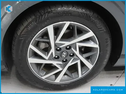 HYUNDAI GRANDEUR 2,5 GASOLINE 2WD