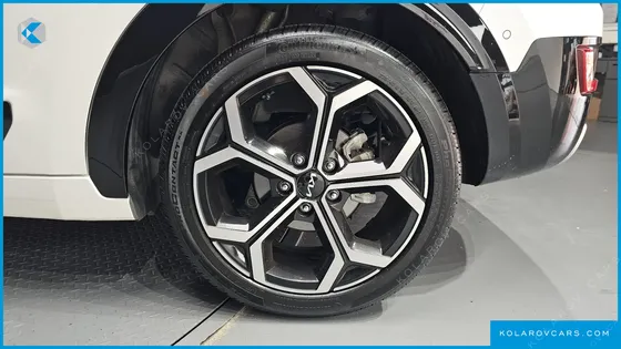 KIA NIRO SIGNATURE