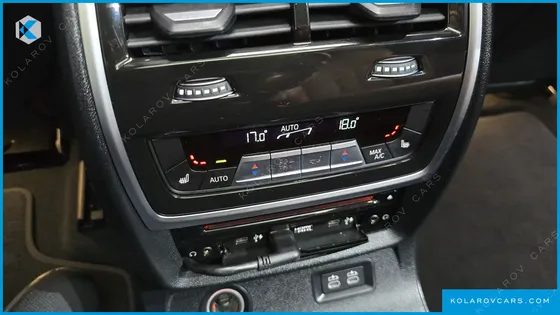 BMW X7 XDRIVE 40I DESIGN PURE EXCELLENCE 6-SEATER