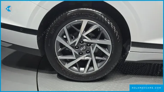 HYUNDAI GRANDEUR 2,5 GASOLINE 2WD
