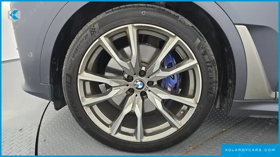 BMW X7 M50I 6STR