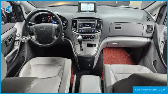 HYUNDAI STAREX URBAN 9-SEATER