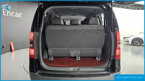 HYUNDAI STAREX URBAN 9-SEATER