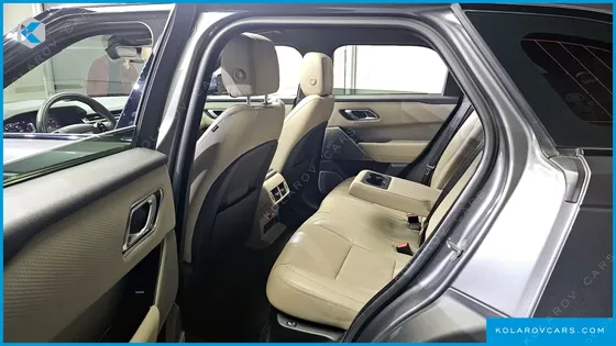 LAND ROVER RANGE ROVER VELAR 3.0 D300 R-DYNAMIC SE