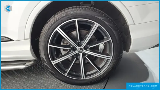 AUDI Q7 55 TFSI QUATTRO PREMIUM