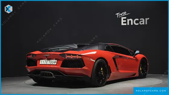 LAMBORGHINI AVENTADOR LP700-4 ROADSTER PIRELLI EDITION