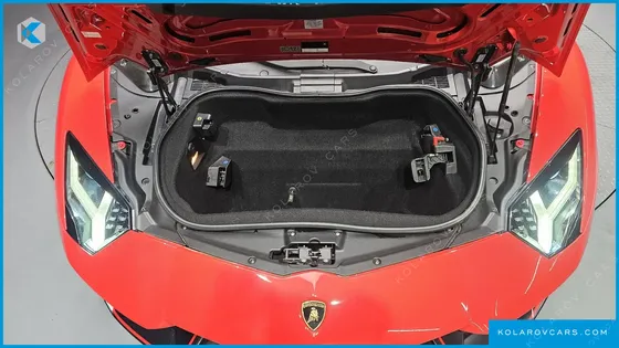LAMBORGHINI AVENTADOR LP700-4 ROADSTER PIRELLI EDITION