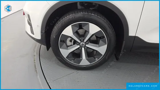 VOLVO XC40 B4 ULTIMATE BRIGHT