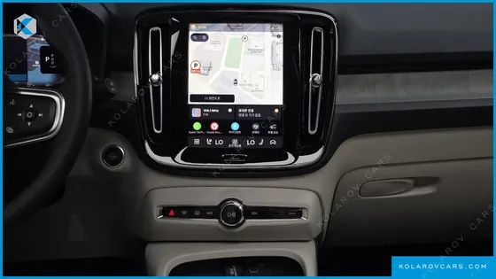 VOLVO XC40 B4 ULTIMATE BRIGHT