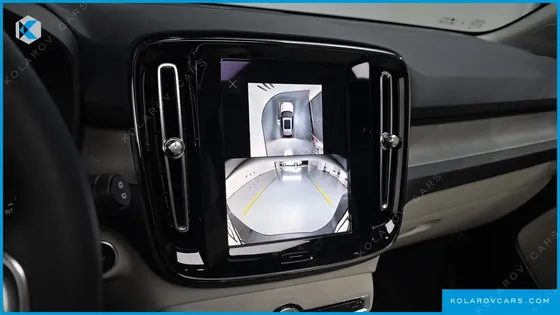 VOLVO XC40 B4 ULTIMATE BRIGHT