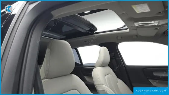 VOLVO XC40 B4 ULTIMATE BRIGHT