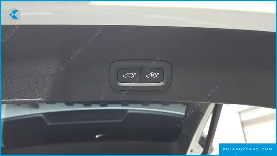 VOLVO XC40 B4 ULTIMATE BRIGHT