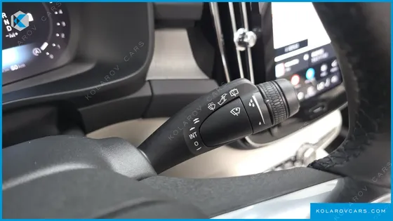 VOLVO XC40 B4 ULTIMATE BRIGHT