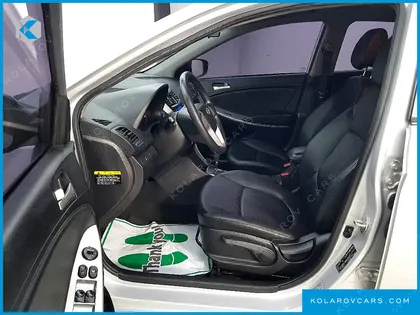 HYUNDAI ACCENT DIESEL WIT 1.6 VGT SMART