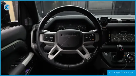 LAND ROVER DEFENDER 110 P300 X-DYNAMIC SE