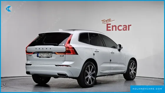 VOLVO XC60 B6 INSCIRTION