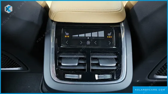 VOLVO XC60 B6 INSCIRTION