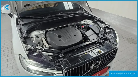 VOLVO XC60 B5 INSCRIPTION