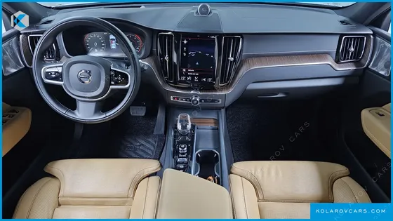 VOLVO XC60 B5 INSCRIPTION