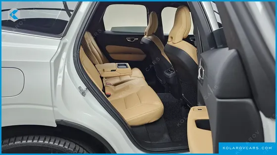 VOLVO XC60 B5 INSCRIPTION
