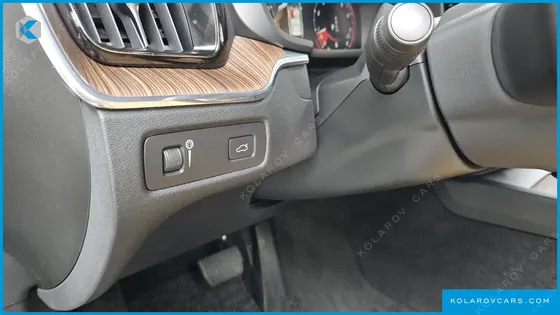 VOLVO XC60 B5 INSCRIPTION