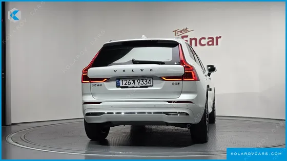 VOLVO XC60 B5 ULTRA BRIGHT