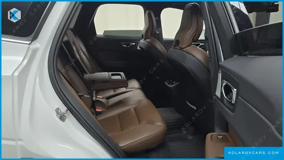 VOLVO XC60 B6 INSCIRTION