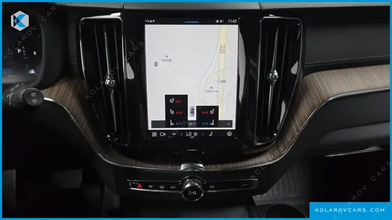 VOLVO XC60 B6 INSCIRTION