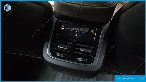 VOLVO XC60 B6 INSCIRTION