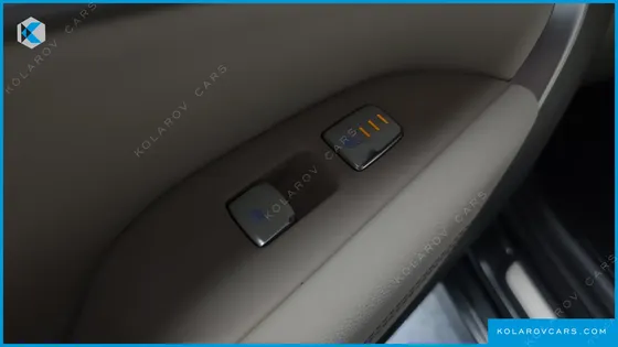 GENESIS G70 GASOLINE 2.5T 4WD
