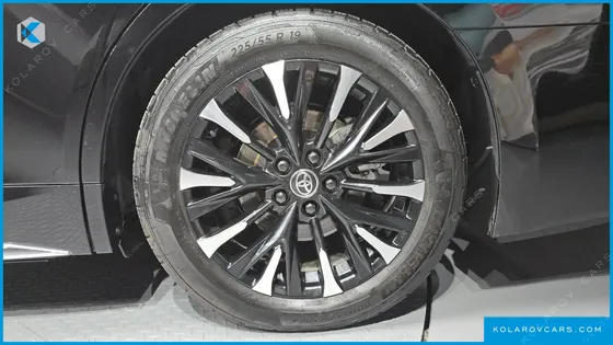 TOYOTA ALPHARD 2.5 HEV EXECUTIVE AWD