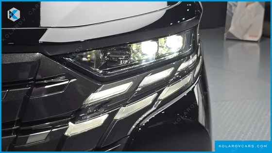 TOYOTA ALPHARD 2.5 HEV EXECUTIVE AWD