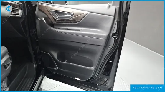 TOYOTA ALPHARD 2.5 HEV EXECUTIVE AWD