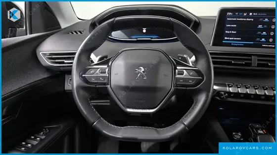 PEUGEOT 3008 1.2 PURE TECH ALLURE