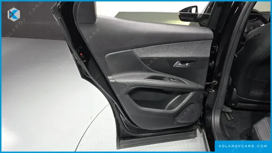 PEUGEOT 3008 1.2 PURE TECH ALLURE