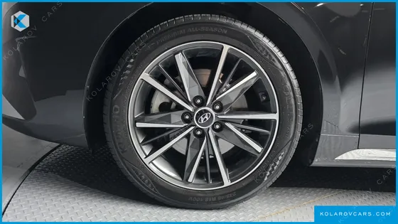 HYUNDAI GRANDEUR 3.3