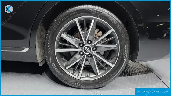 HYUNDAI GRANDEUR 3.3