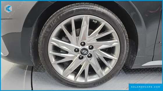 HYUNDAI GRANDEUR 2.5
