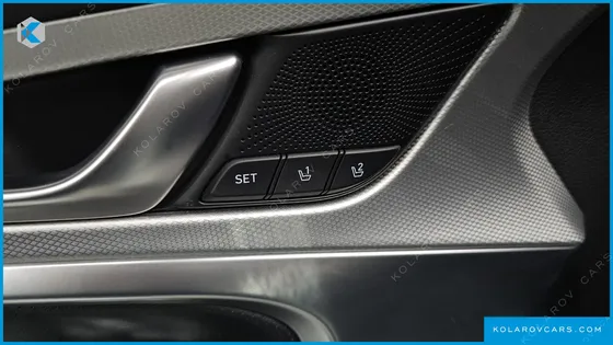 GENESIS G70 GASOLINE 2.5T 4WD
