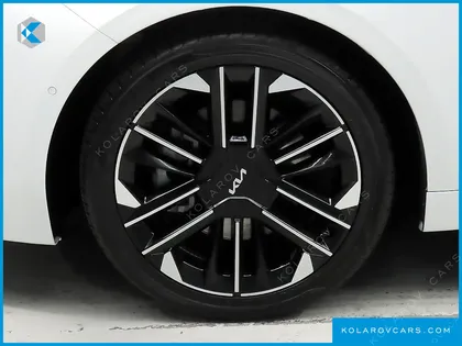 KIA K8 2.5 GASOLINE 2WD