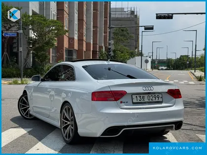 AUDI RS5 4.2 FSI QUATTRO