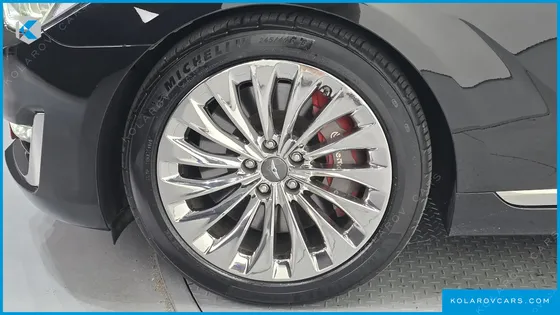GENESIS EQ900 5.0 GDI AWD