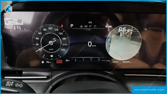 KIA CARNIVAL GASOLINE 7-SEATER SIGNATURE