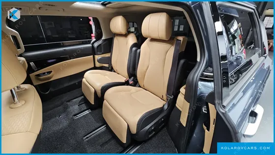 KIA CARNIVAL GASOLINE 7-SEATER SIGNATURE